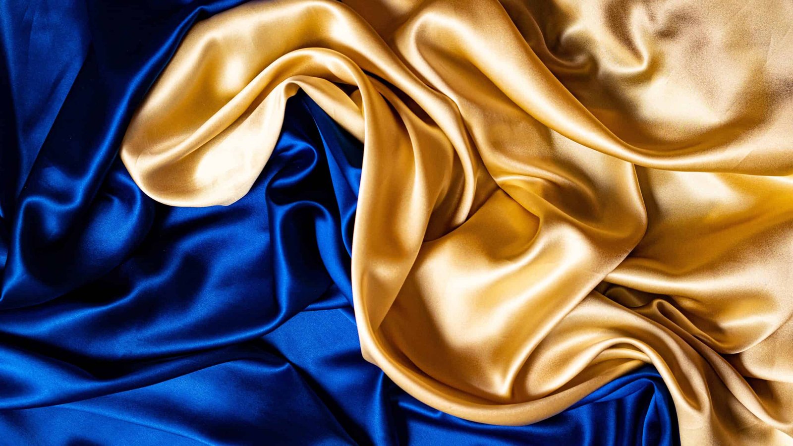 A Comprehensive Guide To Silk Fabrics - LoveNaturalTouch